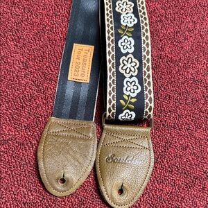 Floral Brown Adjustable Guitar Strap - Brown